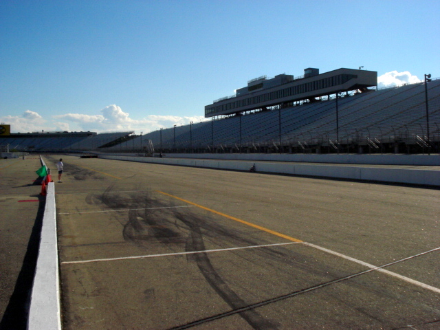 gal/2007 Loudon Track Day/pictures_091.jpg